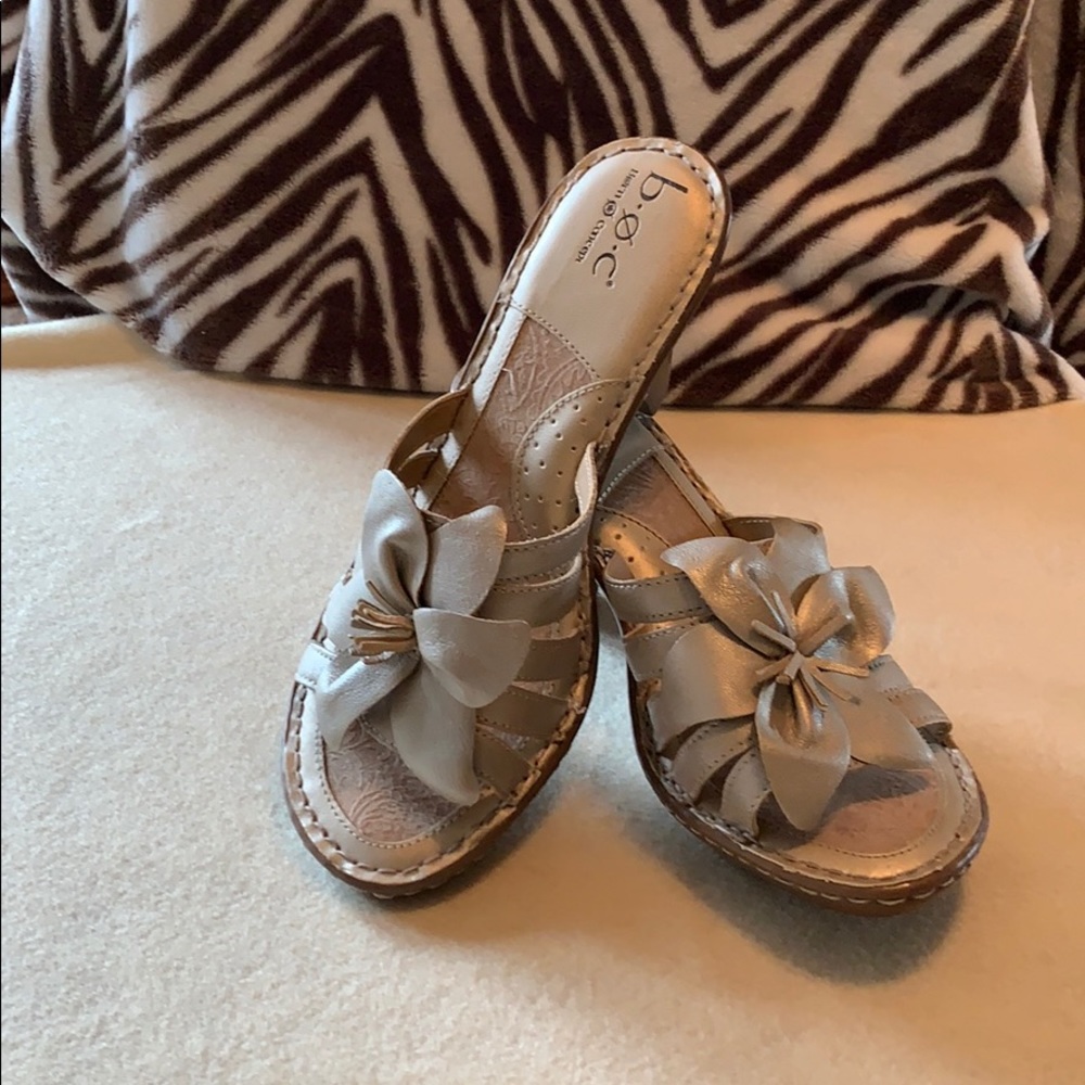 Born Concept platinum 3 1/2” heels
